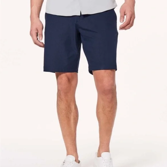 Lululemon Men’s Commission Classic-Fit Short 9" Size 31 Athletic Classic Casual - Picture 1 of 4
